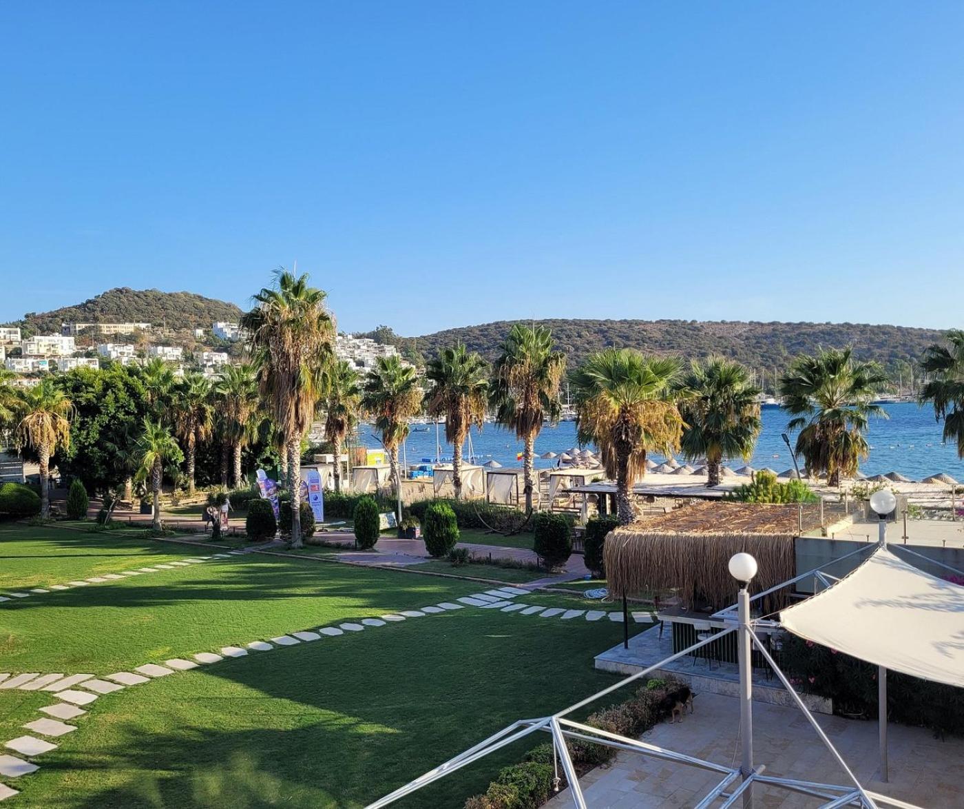 Ambrosia Hotel Beach & Spa Bitez Exterior foto